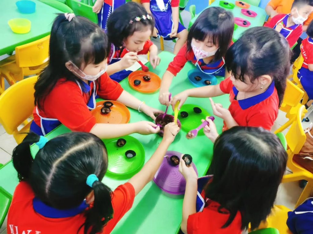 Kiwikids Preschool Kindergarten | TK terbaik di Bekasi